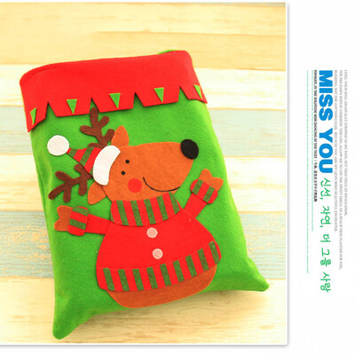 

Tailored Christmas Red Cartoon Old Man Snowman Candy Tote Child Gift Bag