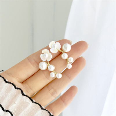 

2019 latest design brand five-pointed star minimalist earrings temperament trend fashion gifts Korean earrings for women