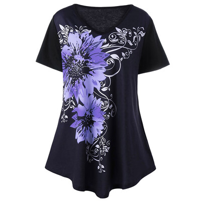 

Plus Size Floral Graphic V Neck T-Shirt