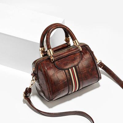 

Bag female 2019 Boston spring&summer models Korean fashion ladies wild Messenger bag shoulder bag a generation
