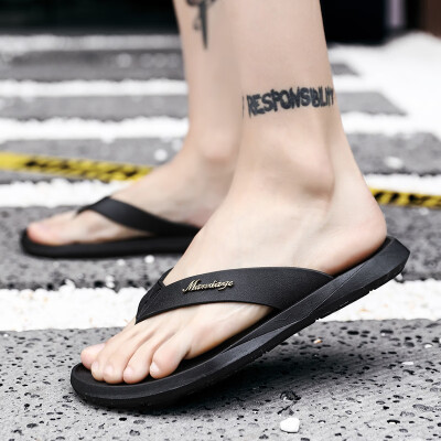 

Flip-flop summer mens Korean casual rubber slip-on pinch tide male beach shoes student personality sandals&slippers men