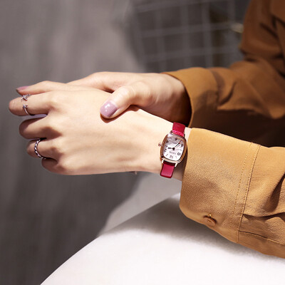

French niche waterproof new watch girls ins wind simple temperament students Korean version of the square