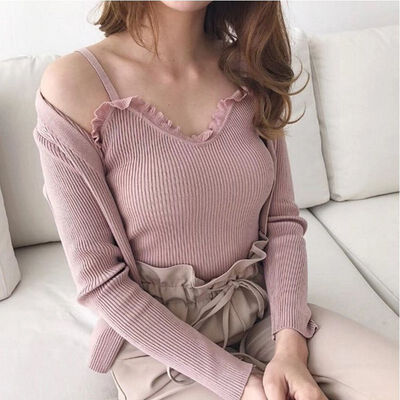 

Women V-Collar Wooden Ear Wrapped Chest Slim Knitting Vest Bottoming Stretch Sling Bottoming Camisole