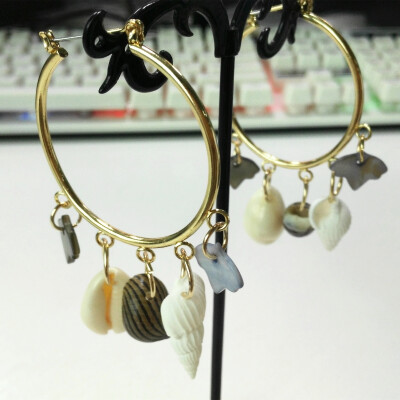 

Statement za Geometric Pearl Hoop Earrings Unique Irregular Shell Earrings For Women Fashion party Jewelry Boho Shell Bijoux