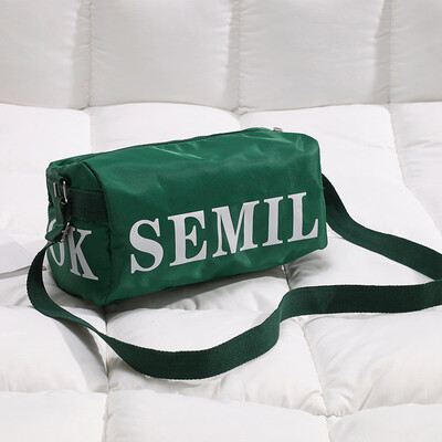 

Tailored Women Simple Wild Color Solid Shoulder Nylon Diagonal Bag Student Fashion Bag
