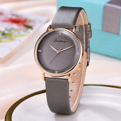 

RM Licaihong Simple Stylish Sea Thread Flat Dial With Quartz Ladies Quartz Watch