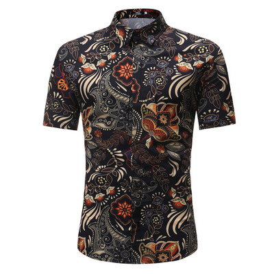 

A Summer Leaf Print Short-Sleeved Shirt