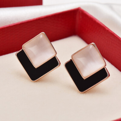 

Womens simple square fashion earrings jewelry