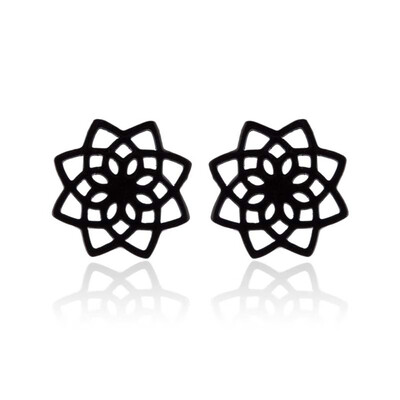 

1 Pair Simple Exquisite Stainless Steel Hollow Flower Stud Earring For Women