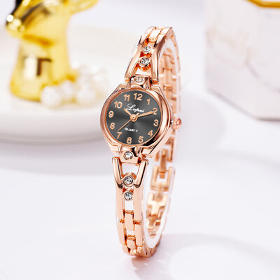 

RM Casual Fashion Digital Scale Dial Alloy Diamond Watch Strap Ladies Quartz Watch