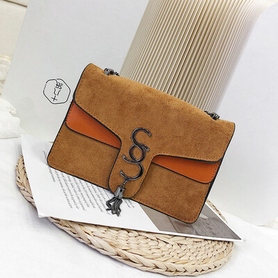 

Ins super fire small bag female 2019 spring on the new Korean version of the chic chain shoulder bag Hong Kong style retro diagonal cross package
