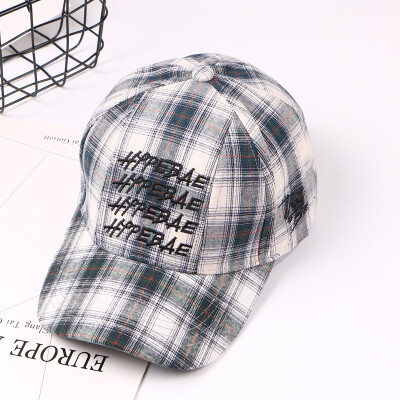 

Fashion personality spring summer plaid baseball cap retro Korean version casual men&women couples hat sun hat wholesale