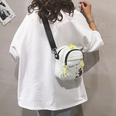 

Small fresh foreign girl slung bag female 2019 new Japanese Harajuku wild student shoulder canvas bag tide