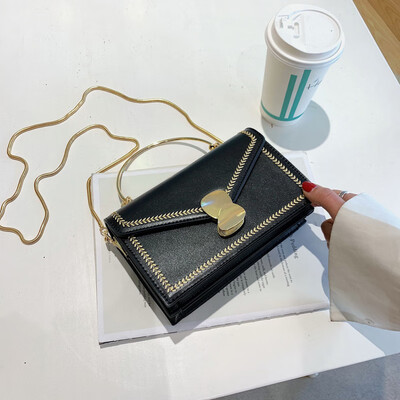 

Qiao Bani 2019 new Korean chic fashion embroidery thread chain flip hard handle handbag shoulder diagonal handbag