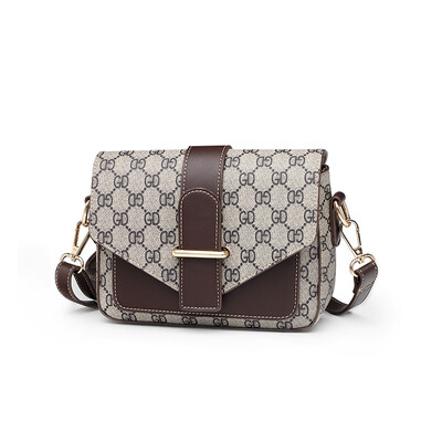 

clearing the warehouse at the end of the season the new authentic products are sold out at low prices the styles are updated fr