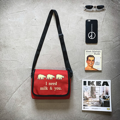 

Small bag canvas bag woman single shoulder oblique satchel college student Chichundred Korean version of the ancient sense of the