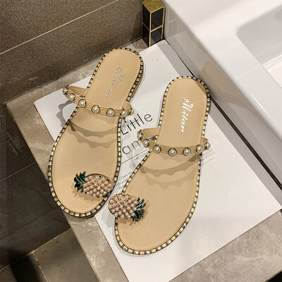 

2019 new summer Pearl pineapple slippers for women to wear students Joker Rome flat toe holiday beach