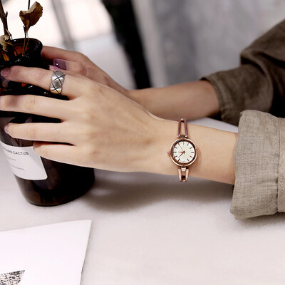 

Bracelet tide Han Feng simple chic fashion temperament quartz watch retro literary ins small dial bracelet watch women