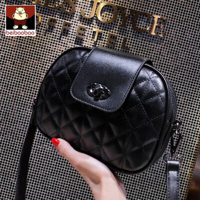 

On the new small bag girl 2019 new messenger bag fashion Joker student Lingge shoulder bag