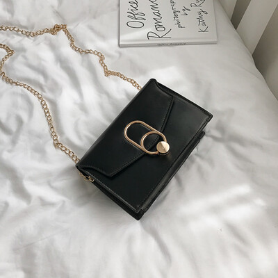 

2019 new fashion Korean version of the chain shoulder Messenger bag female casual retro simple wild color small square bag