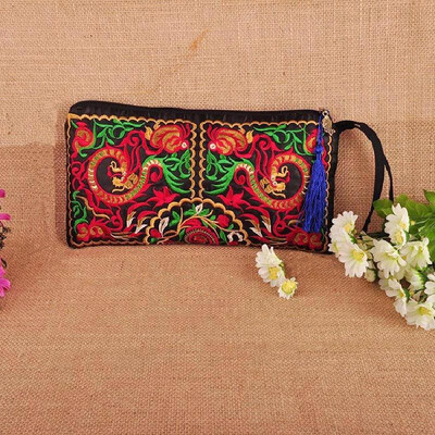

New Fashion Women Clutch Bag Embroidery Contrast Wrist Strap Elegant Mobile Phone Bag