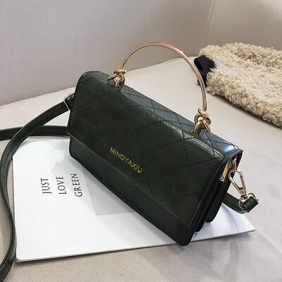 

The Korean version of Joker small bag early autumn retro Lingge small square bag new 2019 popular womens shoulder bag Messenger b