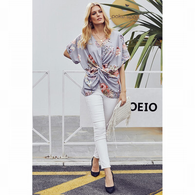 

Bohemian printed shirt Womens V-neck loose knotted shirt