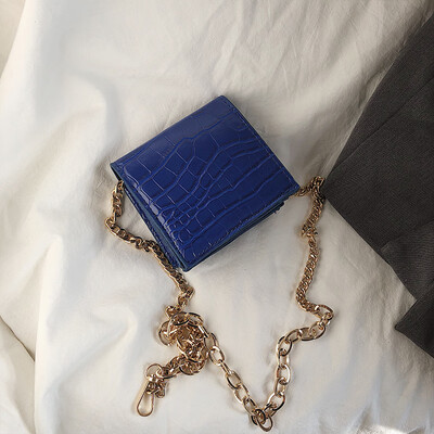 

Crocodile pattern bag female 2019 new wave Korean version of the wild single shoulder slung fashion texture simple chain small square bag