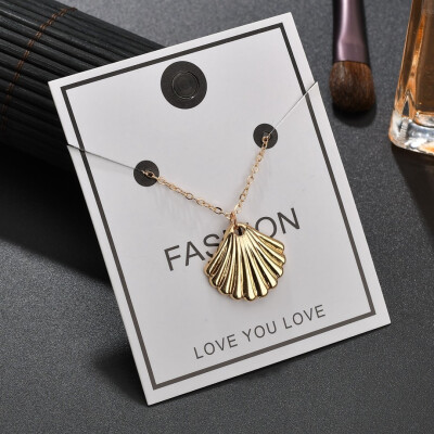 

Alloy Necklace Hollow Heart Pendant Pearl Gold Necklace Female Fashion Jewelry Sweet Temperament Wedding Party Girl Jewelry