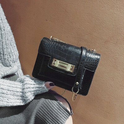 

Qiao Bani 2018 new Korean chic fashion double lock buckle small square bag wild trend single shoulder diagonal tide handbag