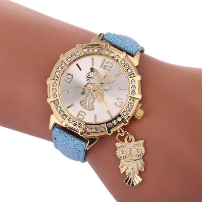 

2019 Women Casual Watch Fashion New Design Pendant Clock Leather Band Quartz Wristwatch Lady Female Diamond Watches Montre