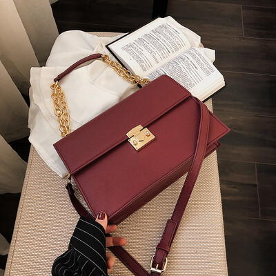 

Qiao Bani 2019 new European&American style fashion street shoot C chain K flip cover bills shoulder diagonal cross trend handbags