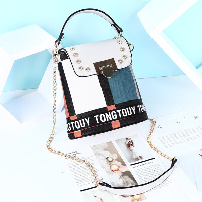 

Bag female 2019 new letter chain hit color geometric box bag shoulder diagonal small bag