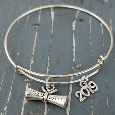 

2019 Graduation Bachelors Cap Graduation Bangle Bracelet Jewellry Gift New