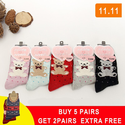 

5 pair Winter Women Socks Warm Wool Christmas Mid-calf Socks Woolen Snowflake Deer Comfortable Gift