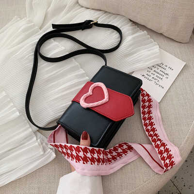 

Qiao Bani 2019 new South Korea ins fashion silk scarf hit color peach small square bag shoulder diagonal trend handbags