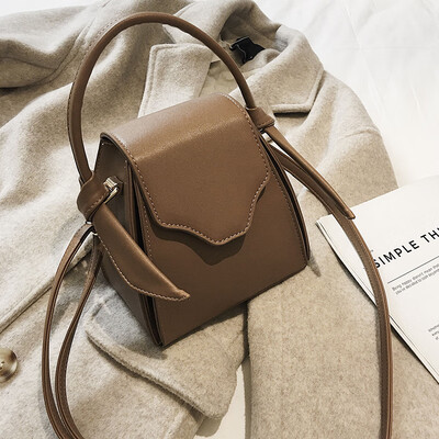 

Hong Kong style retro texture network red bag female 2019 new Korean version of the wild single shoulder slung fashion casual bucket bag