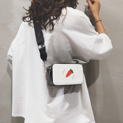 

Joker small bag female bag 2019 new fashion shoulder bag summer small fresh messenger bag carrot camera bag