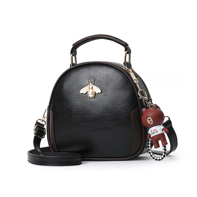 

In the bag female 2019 spring&summer new cool womens bag Korean version of the fresh fashion single shoulder Messenger bag