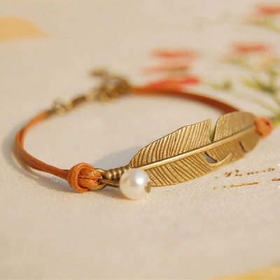 

Women Elegant Vintage Feather Shaped Alloy Pearl Bracelets Chain Gold Color