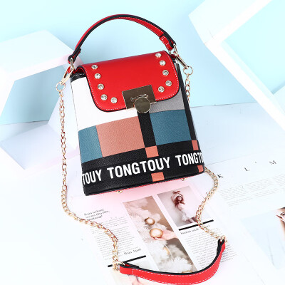 

Bag female 2019 new letter chain hit color geometric box bag shoulder diagonal small bag