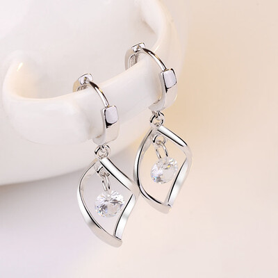 

Creative Water Drops Cat Claw Footprints Earrings Inlaid with Moonstone Coloured Gemstone Earrings
