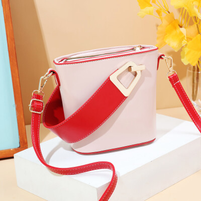 

Womens Bags New Chao Korean Edition Fashion Summer Baitie One Shoulder Slant Bag Barrel Bag ins