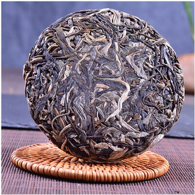 

Yunnan black tea puer tea raw tea cake 2018 mengku tea 100g