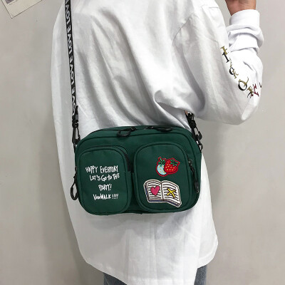 

Canvas small bag female new 2019 tide ins oblique port wind Korean version of the wild student shoulder net red di di package