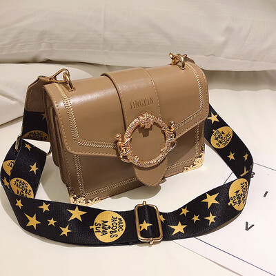 

Ins net red girl texture on the new small square bag new 2019 Korean version of Joker shoulder slung broadband womens bags
