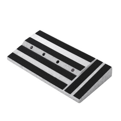 

Big Size Guitar Effects Pedal Board Sturdy PE Plastic Guitar Pedalboard Case with Sticking Tape Guitar Pedals Accessories