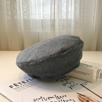 

Black beret womens autumn&winter solid color chic Korean version of the Japanese painter hat pumpkin bud lei British hat
