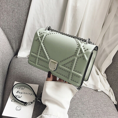 

Qiao Bani 2019 new Korean chic fashion rivet small square bag shoulder diagonal trend handbags a generation