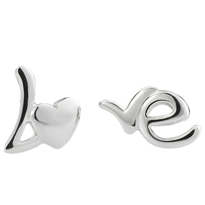 

Exquisite LOVE Letter Design Women&39s Fashion Cute Jewelry Accessories Stud Earring